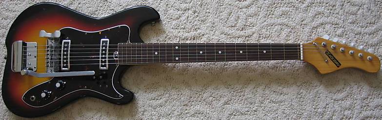 g_holiday_guitar.jpg