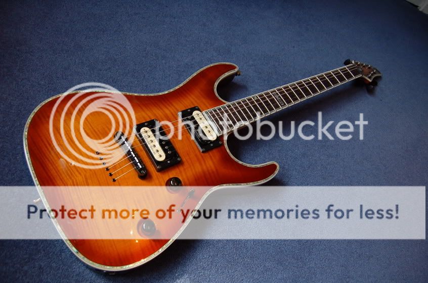 guitars002.jpg