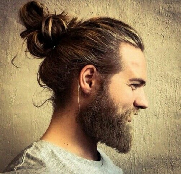 Hot-Man-Bun-Hairstyles-For-Guys-10.jpg