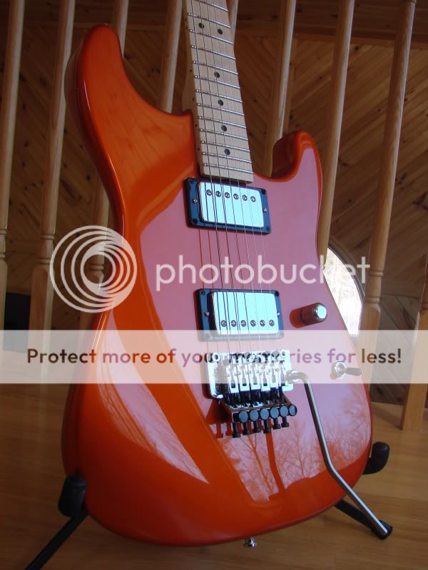 charvel2.jpg