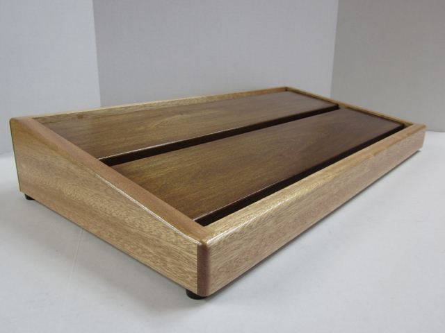 mahogany-pedalboard-3.jpg