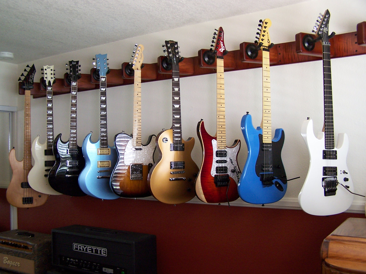2013-06-Guitars.jpg