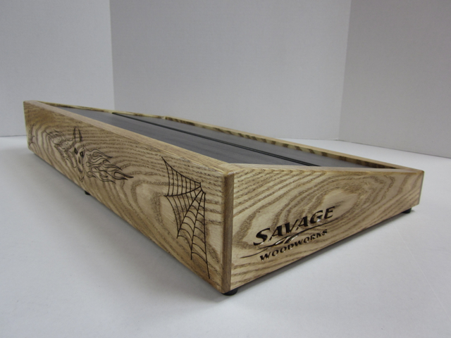 pedalboard-skull-ash-2.jpg