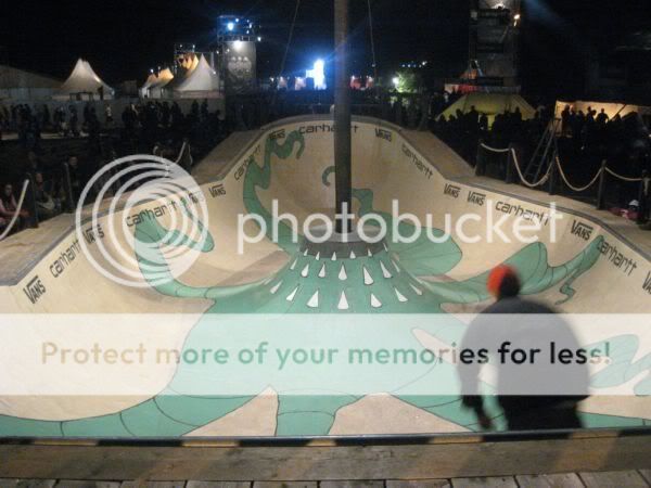 46pirateshipatnight.jpg