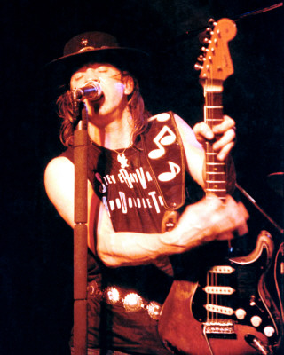 stevie-ray-vaughan-1.jpg