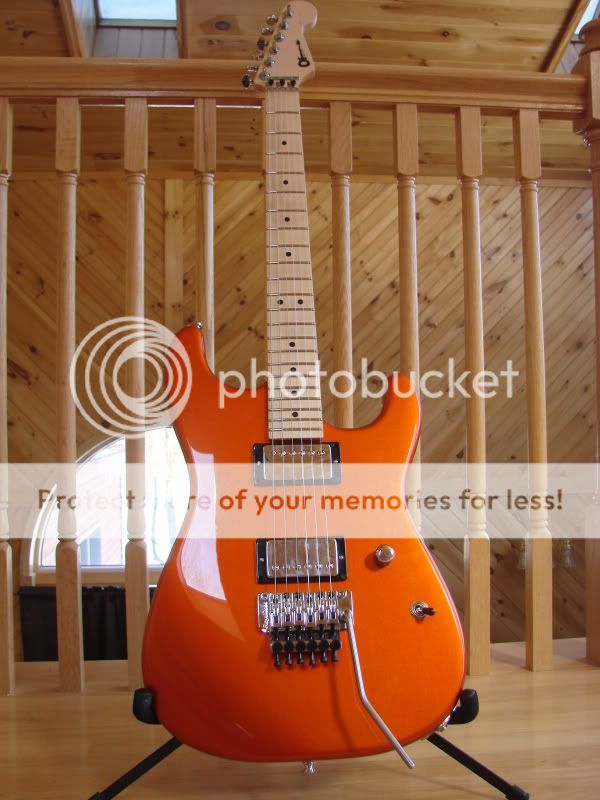 charvel1.jpg