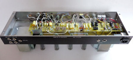 nighthawk_inside_4_450.JPG