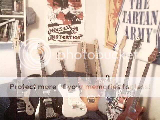 guitars422.jpg