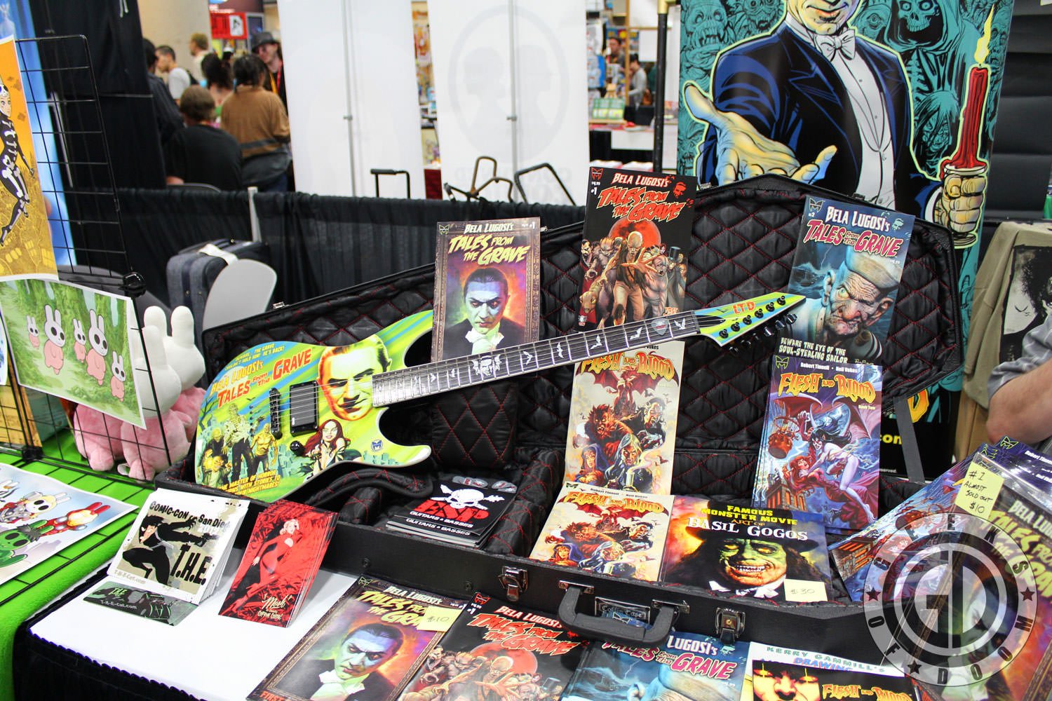 2012-07-15-sdccsfloor_monsterverse_booth01.jpg