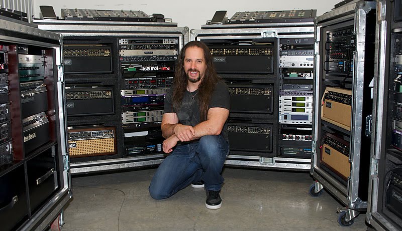 John_Petrucci_Guitar_Rig_01.jpg